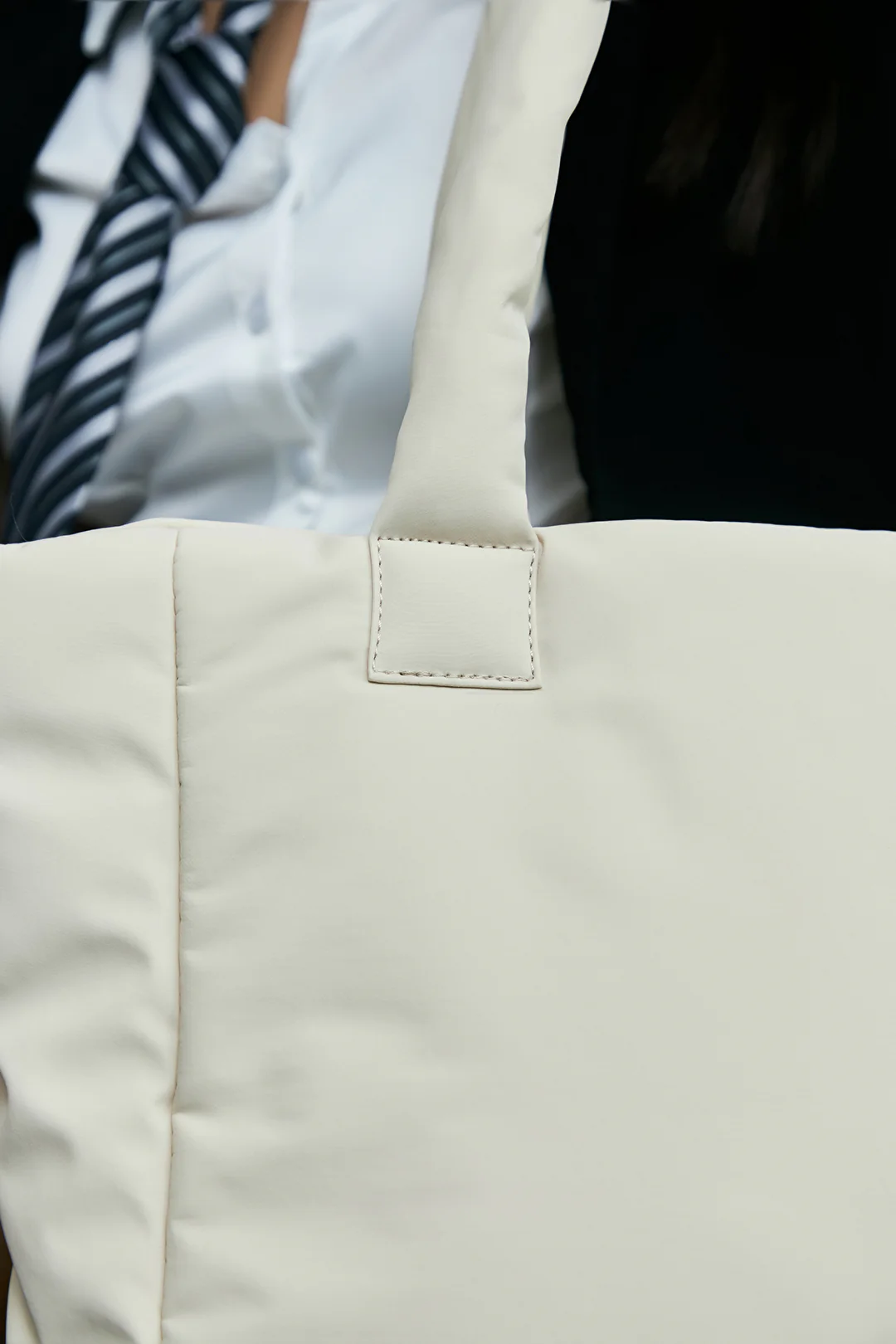 Go-Getter Laptop Tote (Nylon Cream) - Image 5